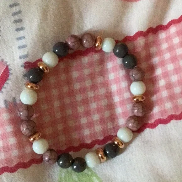 Six bracelets bundle - Picture 4 of 7